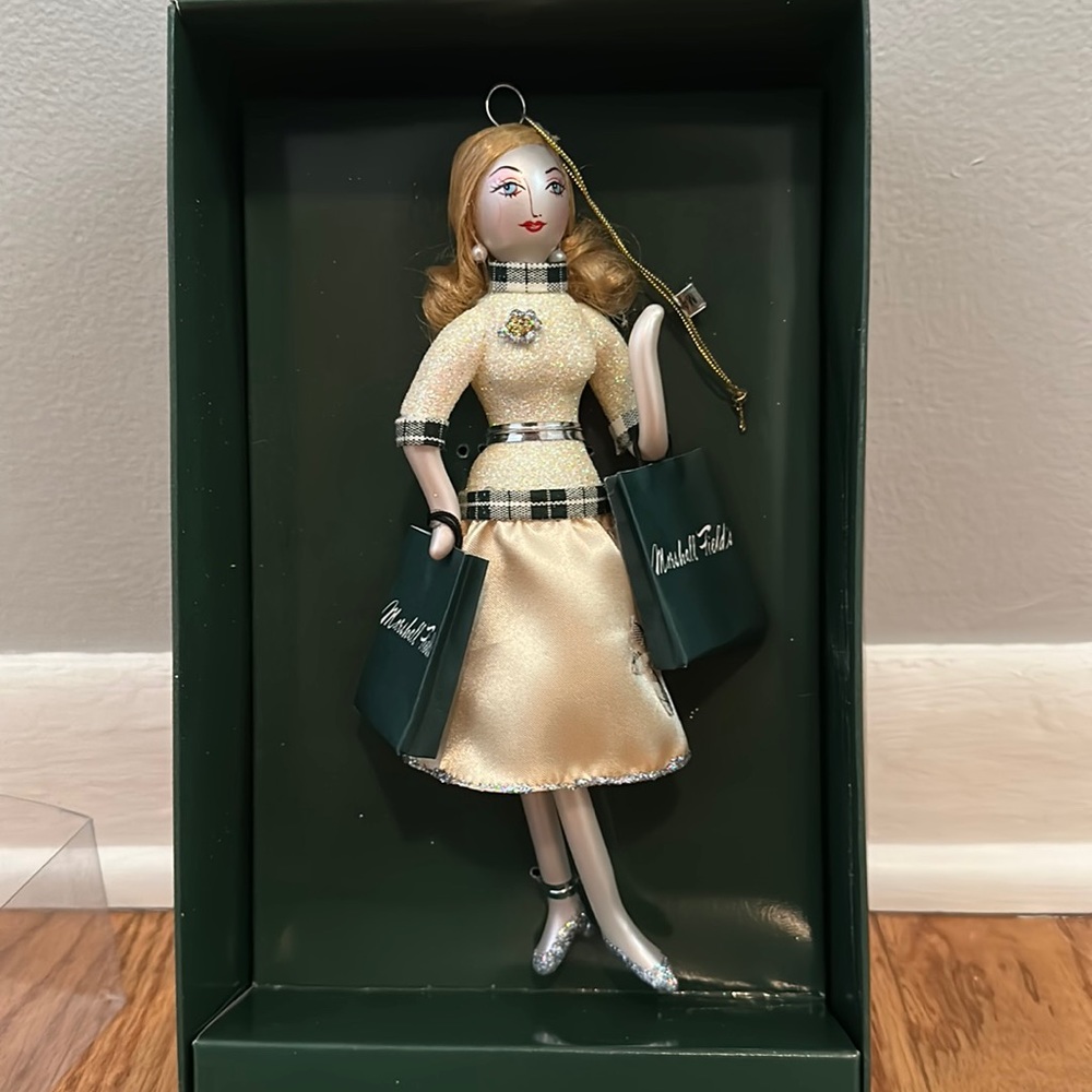 COPY - De Carlini Italian Marshall Fields Shopper Ornament (NEW IN BOX)